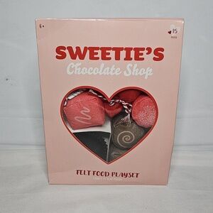 New Sweeties Chocolate Shop Felt Food Playset 1 Bag 15 Pieces Pretend Valentines